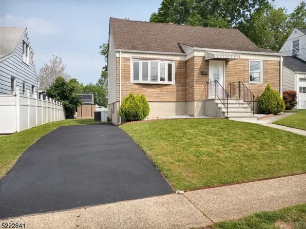 181 Hopper St, Hackensack City, NJ 07601