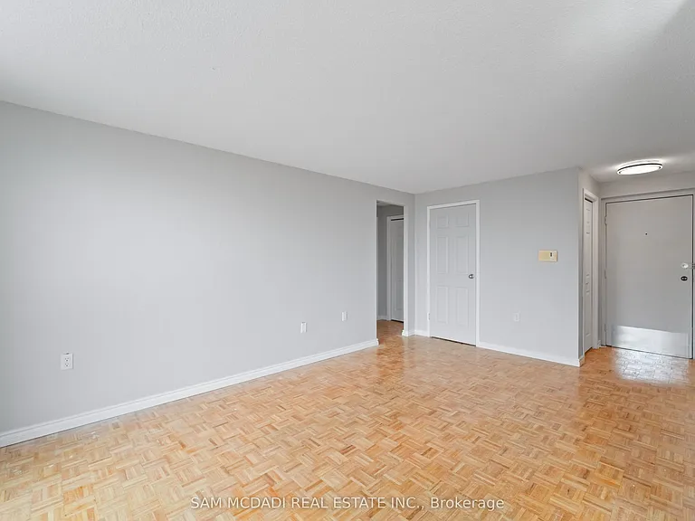 62 Spencer St E #202 — Photo 11