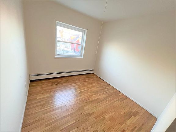 4th image of 3425 Ely Ave Floor 1