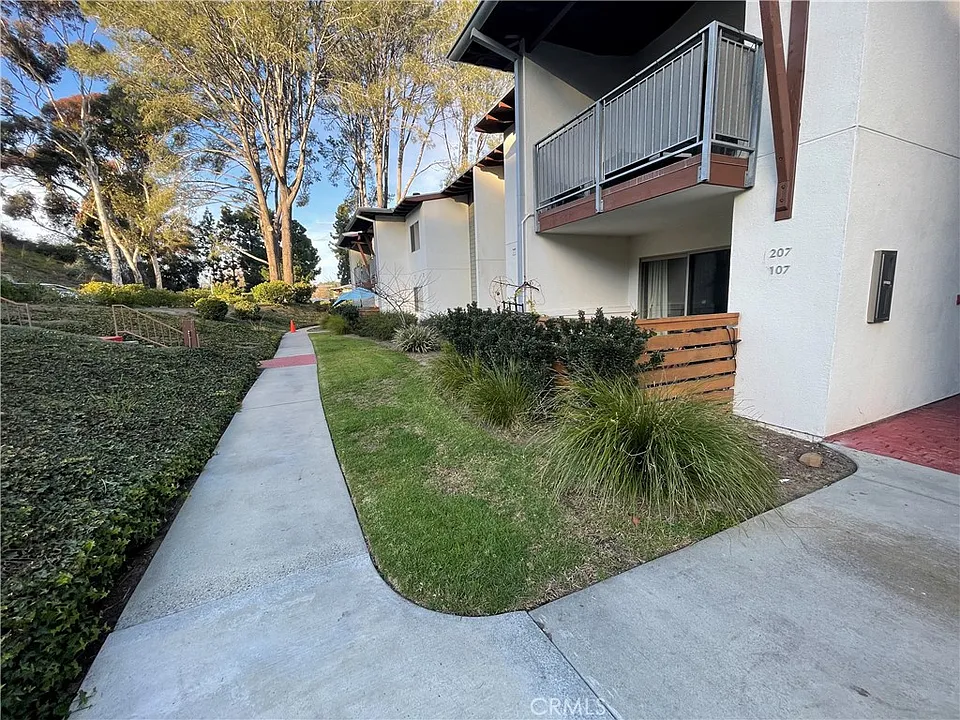 1730 S El Camino Real S
