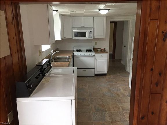 5th image of 537 Ferndale Ave
