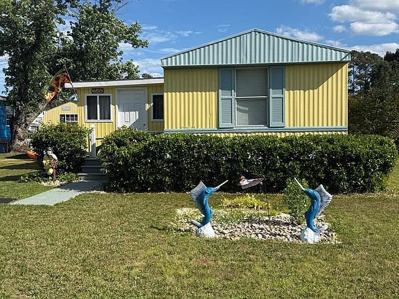 4th image of 35456 Pine Dr