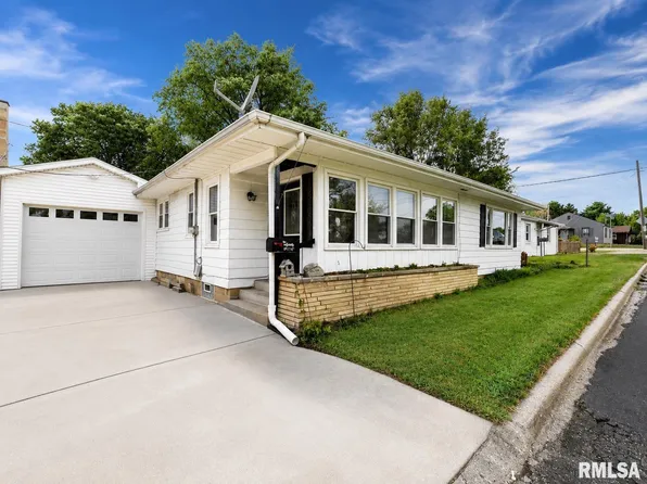 1219 S 18th St, Pekin, IL 61554