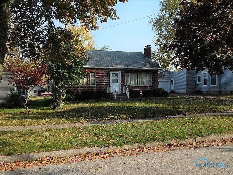2nd image of 430 Marshall St