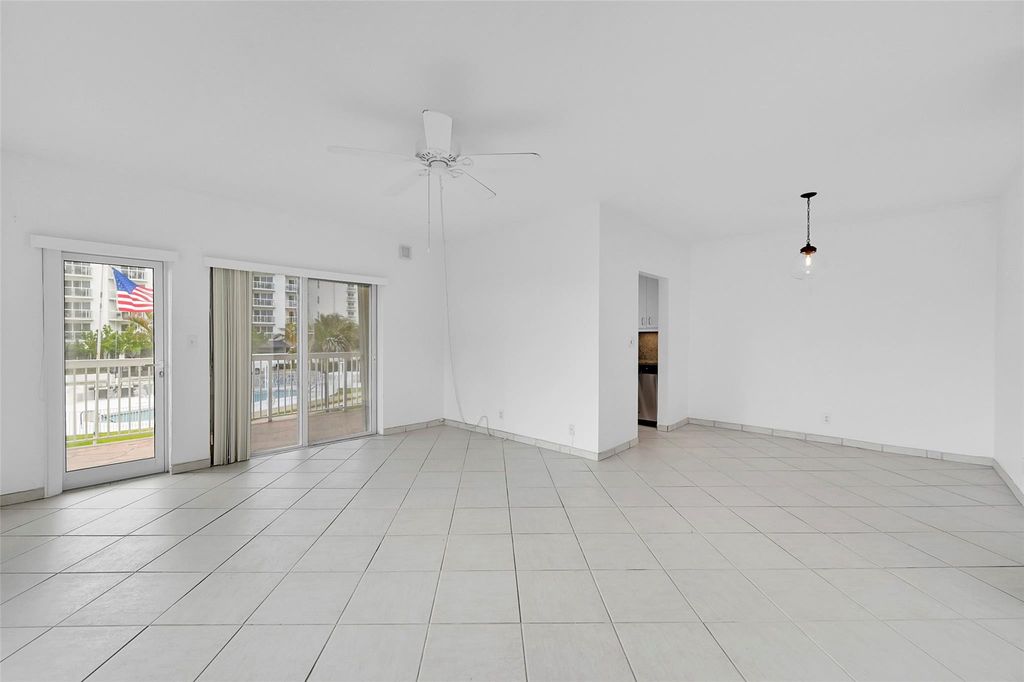 1300 N Ocean Blvd APT 201, photo 6