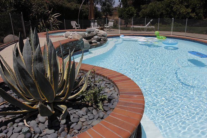 1st image of 728 Calle Laredo
