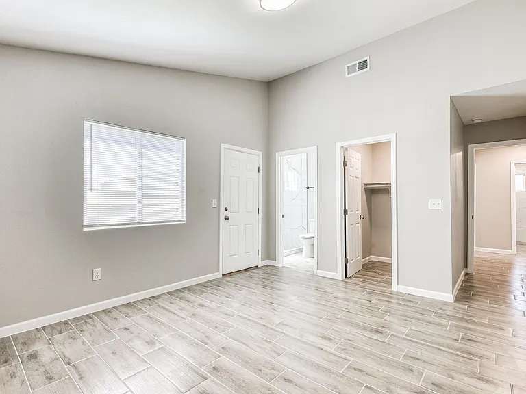 10028 Cross St — Photo 27