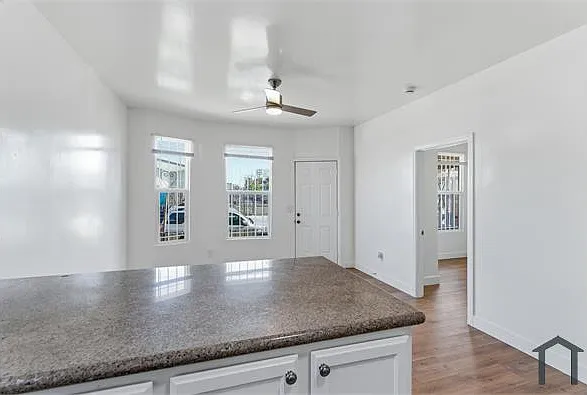 4505 Ascot Ave — Photo 6
