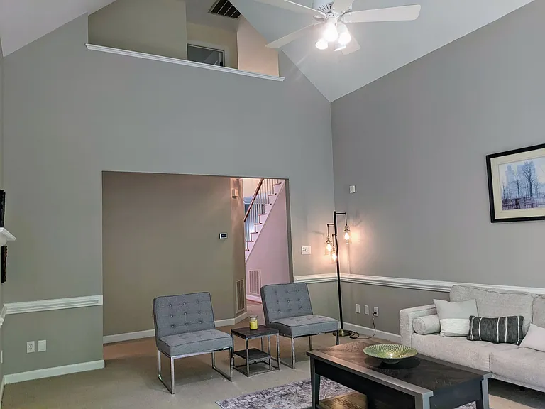 102 Blackford Ct — Photo 9
