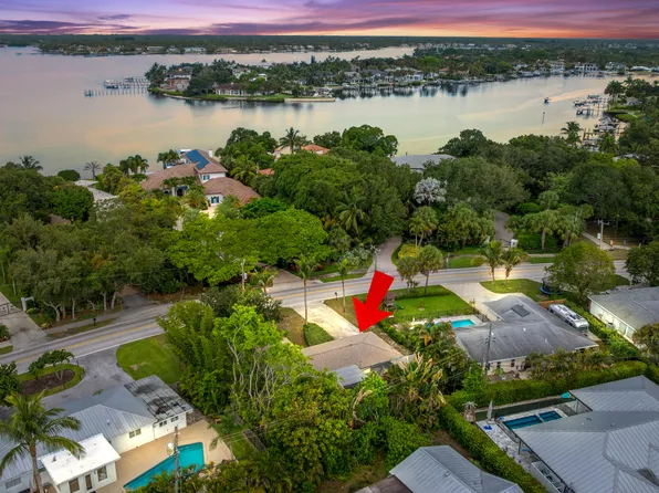 201 W Riverside Drive, Jupiter, FL 33469