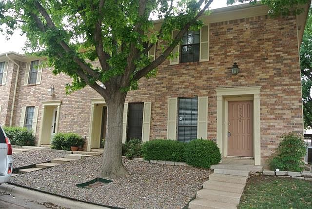 1st image of 7320 Kingswood Cir