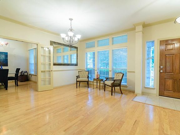 3rd image of 4328 Tall Oak Ln