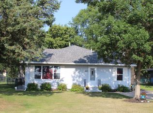 815 Upland Ave NW, Elk River, MN 55330