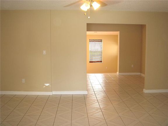 3rd image of 20201 SW 92nd Ave
