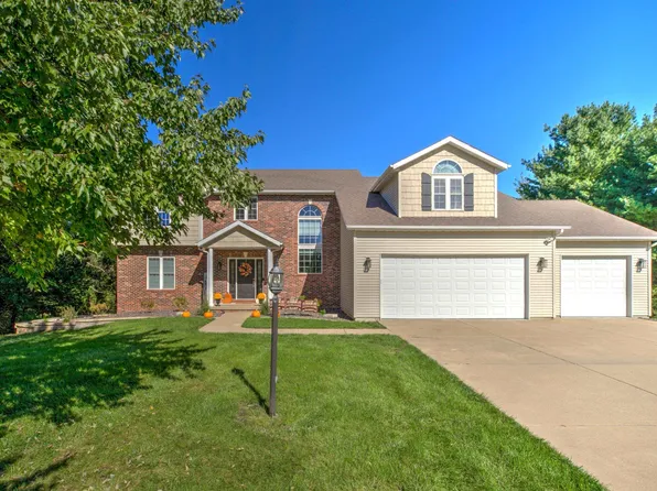 8215 W Robertson Rd, Edwards, IL 61528