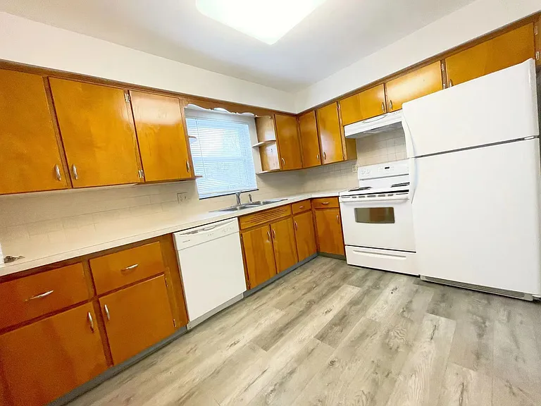206 Kenridge Rd #1 — Photo 9