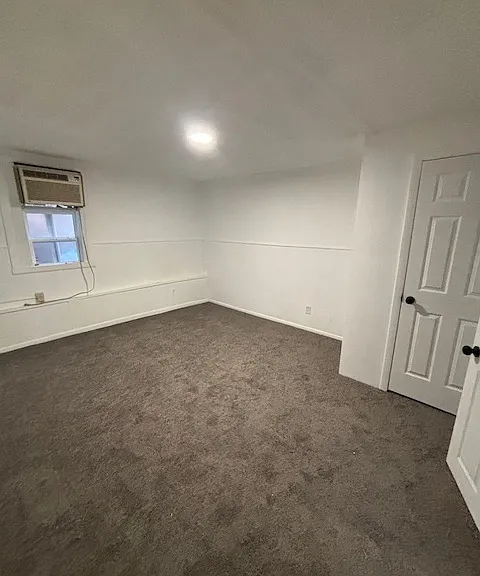 82 Dewitt St — Photo 8