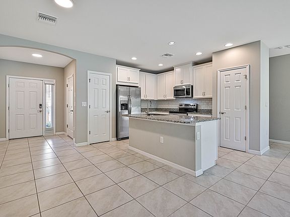 4th image of 3717 Crofton Ct