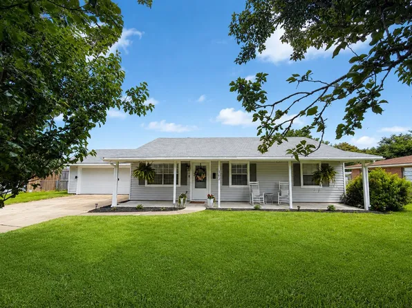 162 Overhill Dr, Lake Charles, LA 70605