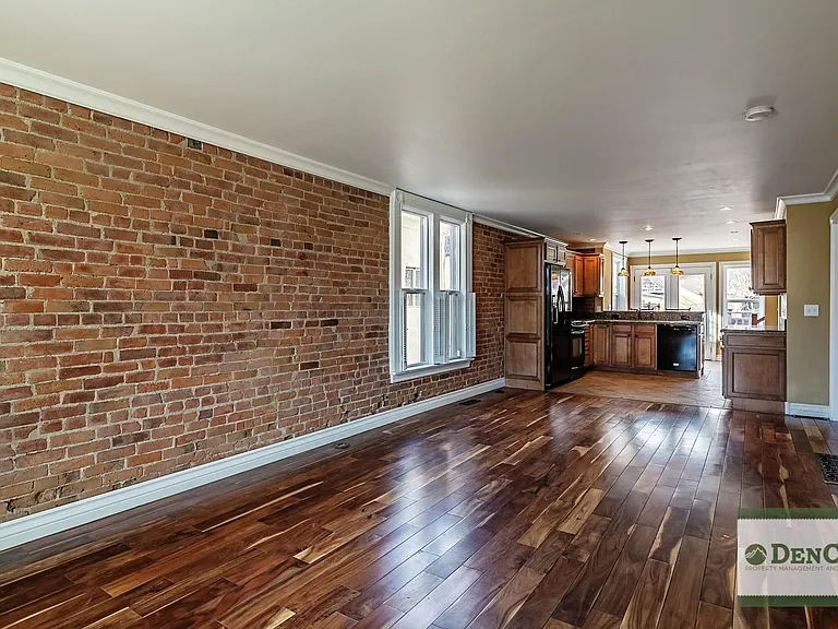 167 W Archer Pl — Photo 5