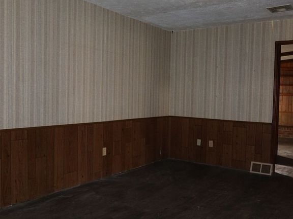 3rd image of 2839 SW 64th St