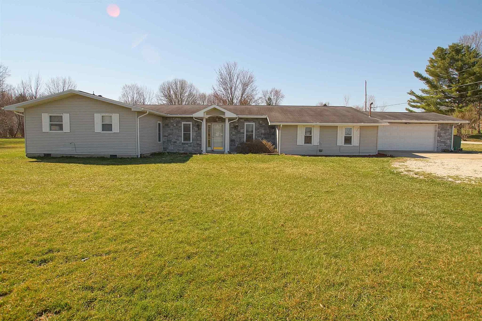 2785 W 200 S photo 1