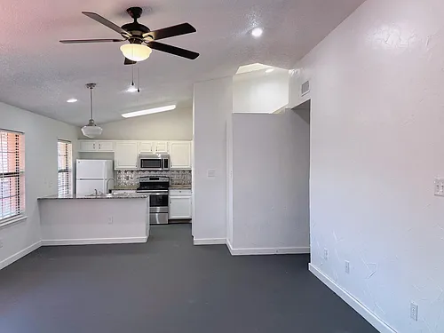 21107 Highland Lake Dr #3 Photo 1