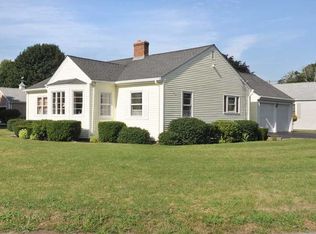 55 William Ave, Seekonk, MA 02771