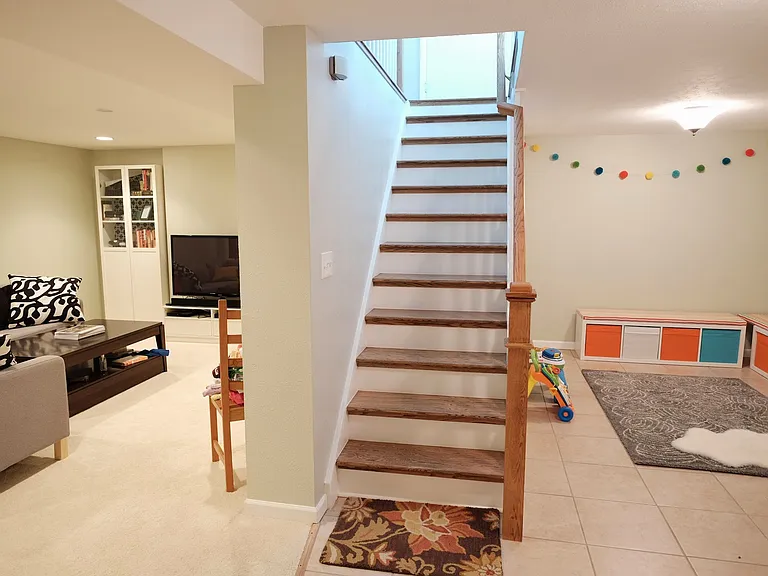 1374 S Niagara St — Photo 12