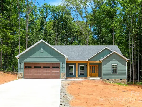 148 Oakdale Dr, Morganton, NC 28655