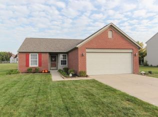 132 Davis Dr, Whiteland, IN 46184