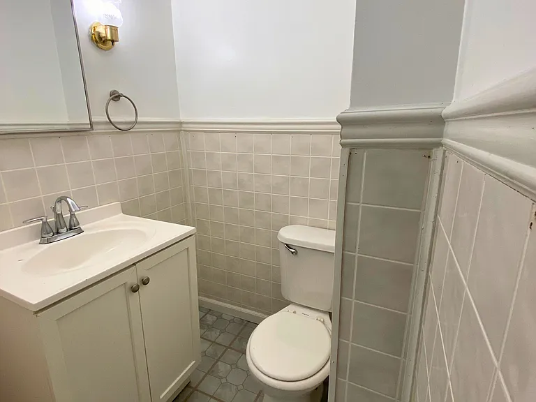 1247 Quarry Ave NW #2 — Photo 10