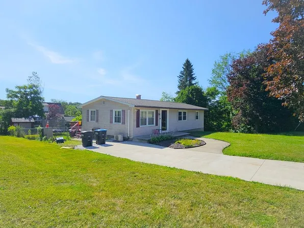 4888 Pinecrest Rd, Millport, NY 14864