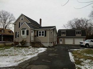 154 Grove St, Windsor locks, CT 06096