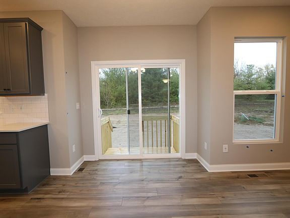 5th image of 4549 Morbitzer Ln