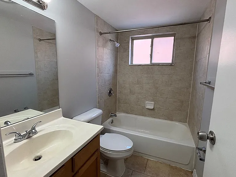 545 Lowell Ave — Photo 9