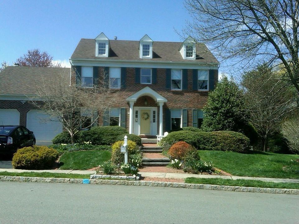 9 Eleanor Drive
