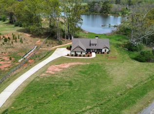 250 Pioneer Trl, Newnan, GA 30263