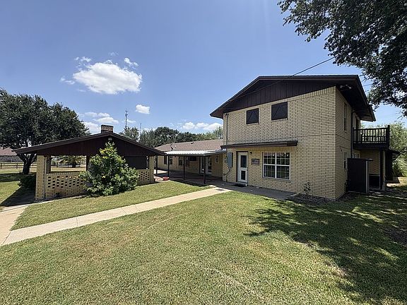 2nd image of 630 W Fm 1418