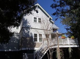 20 Captain Charlies Ct, Bald Head Island, NC 28461