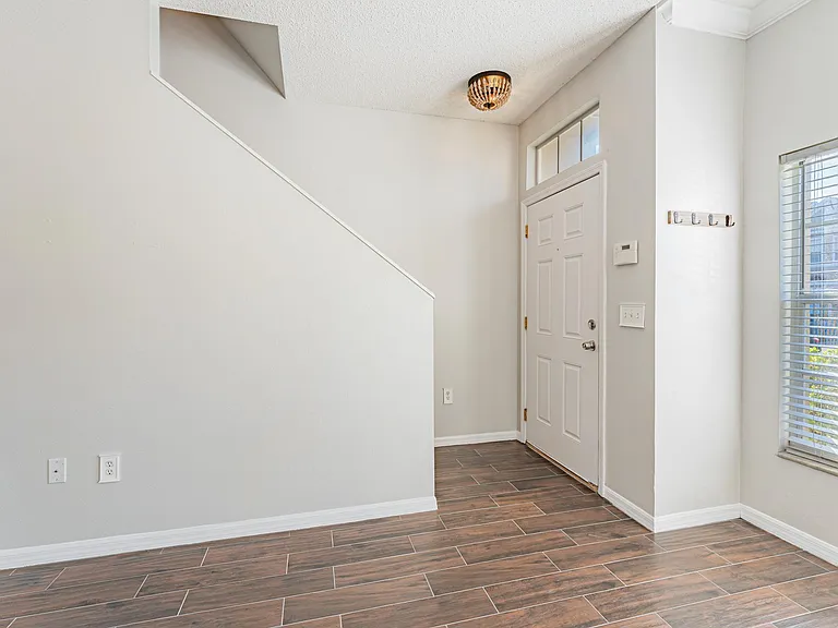 4304 Deermont Cir — Photo 17