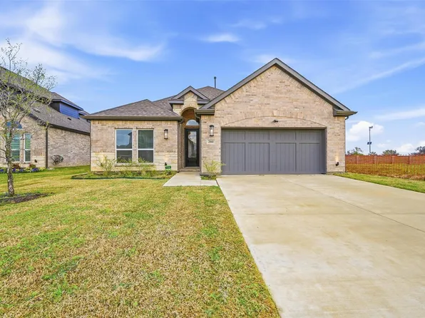 2060 Valencia Dr, Little Elm, TX 75068
