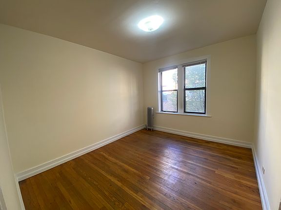 2nd image of 1622 N Sawyer Ave #2