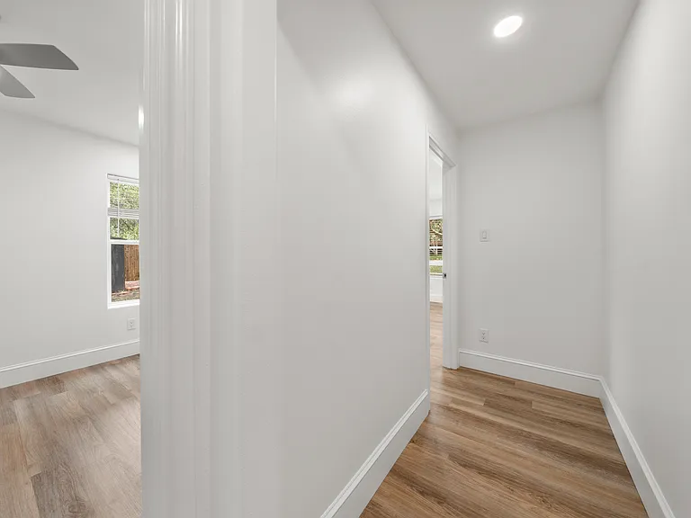 52055 Lockwood Dr — Photo 23