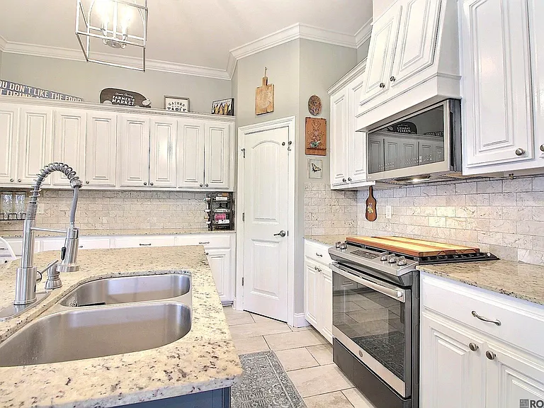 9953 Langston Dr — Photo 7