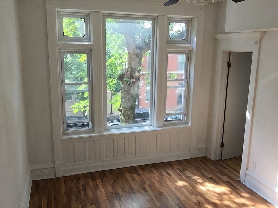 1st image of 1929 N Sheffield Ave APT 2F