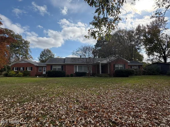 406 Leflore Ave, Belzoni, MS 39038