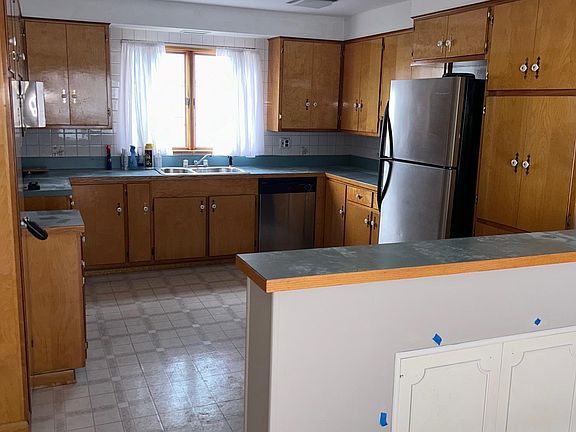 4th image of 118 Ramona Ave #1