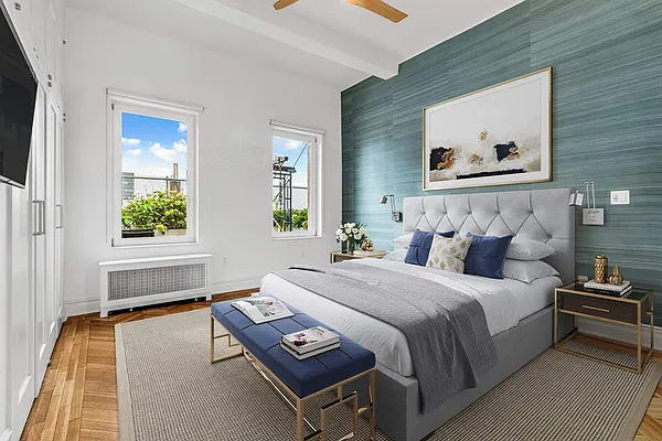 Rented by Sotheby's International Realty | media 21