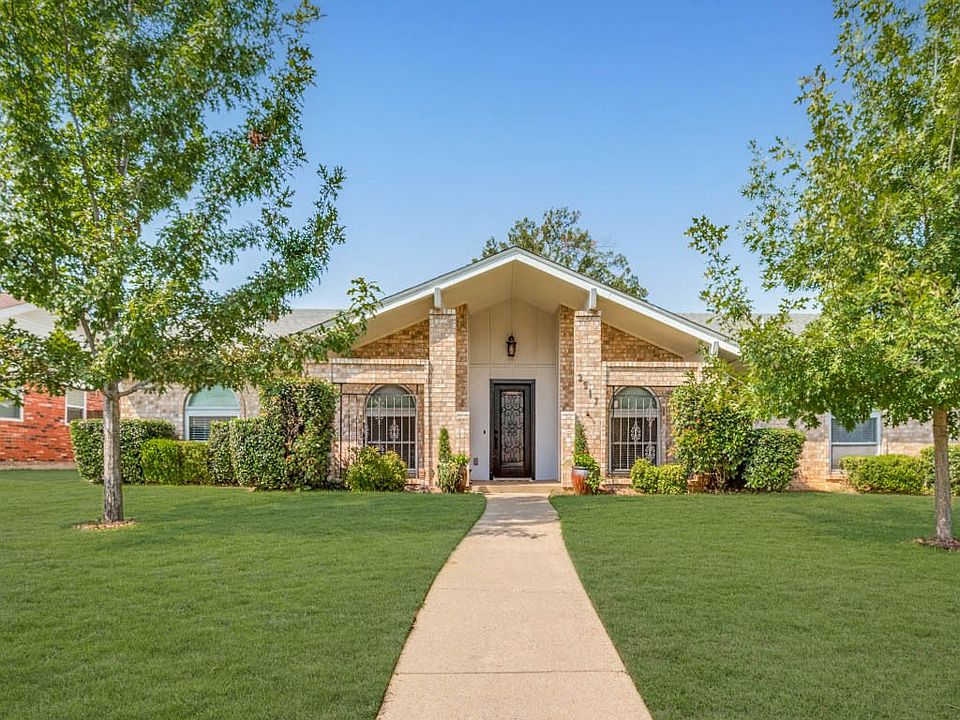 1st image of 2517 Ingleside Dr